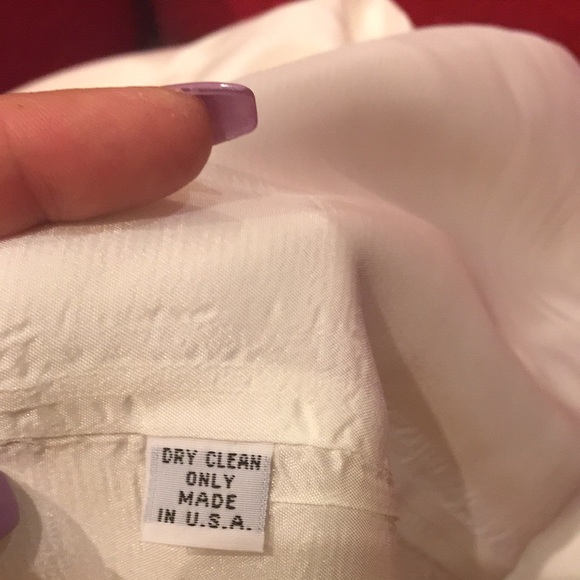 ✨❗️EVERYTHING MUST GO❗️✨ ACCEPTING ALL OFFERS! peplum skirt - Picture 4 of 7